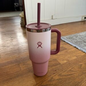Hydro Flask 40 oz Insulated Tumbler with Handle + Straw